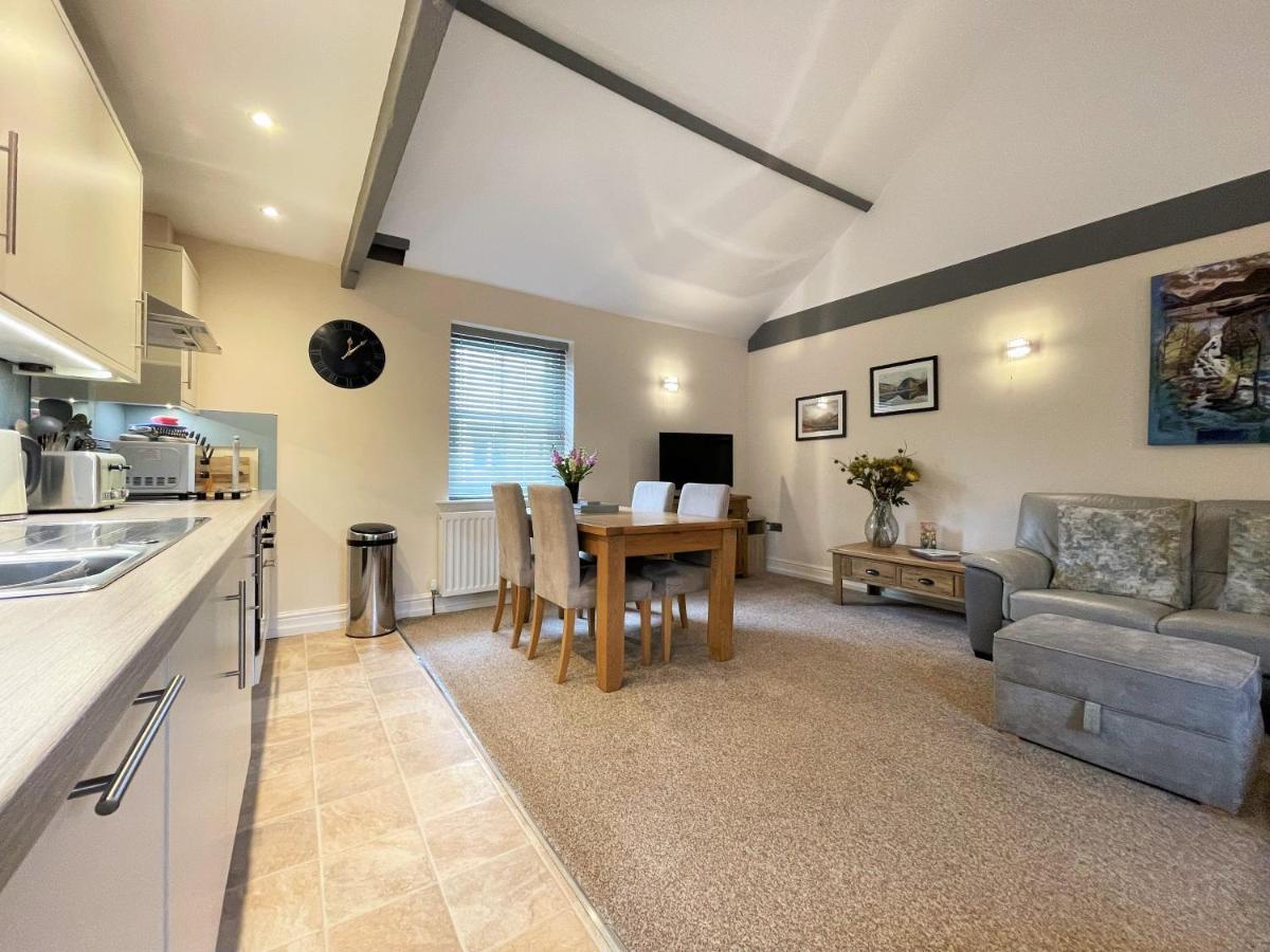 Arthurs Cottage -Charming Courtyard Cottage In The Heart Of Kendal, The Lake District Buitenkant foto